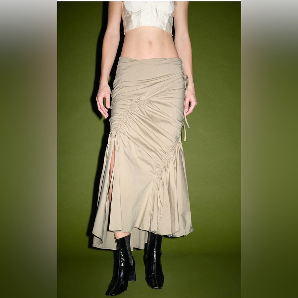 Urban Revivo Ruched Skirt